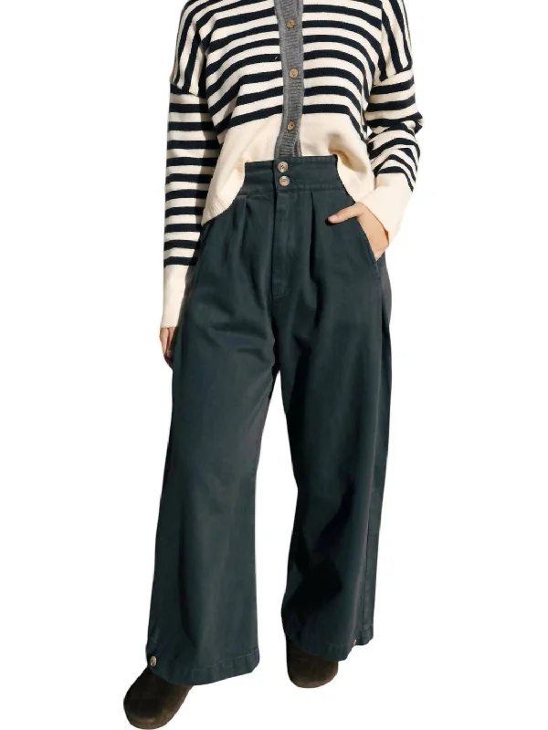 Exclusive Access Wide Leg Pants In Charcoal