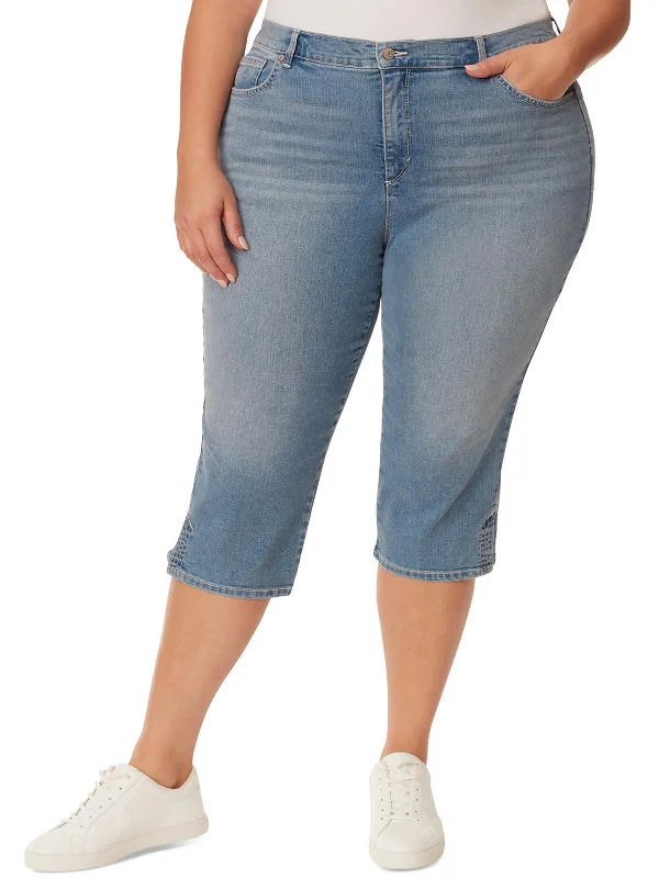 Quick Sale Plus Amanda Womens Classic Rise Light Wash Capri Jeans