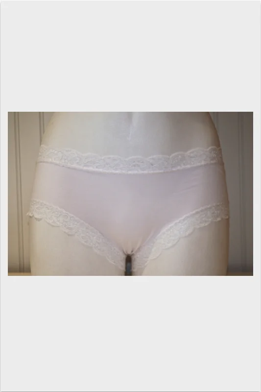 Can't Be Beat Chloe Boyshort | White