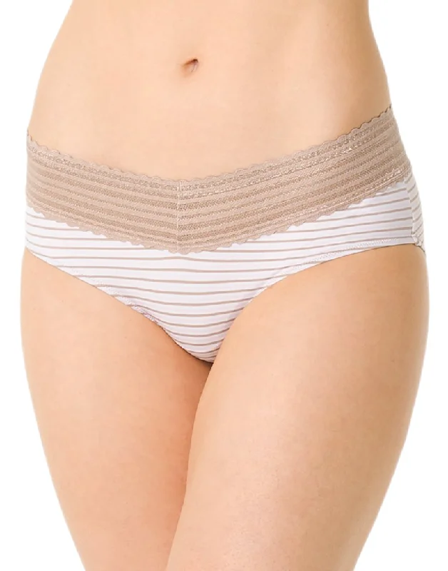 Weekend Deal Warner's No Pinching. No Problems With Lace Hipster 5609J