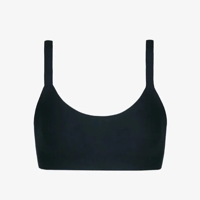 Commando Butter Soft Support Back Closure Bralette