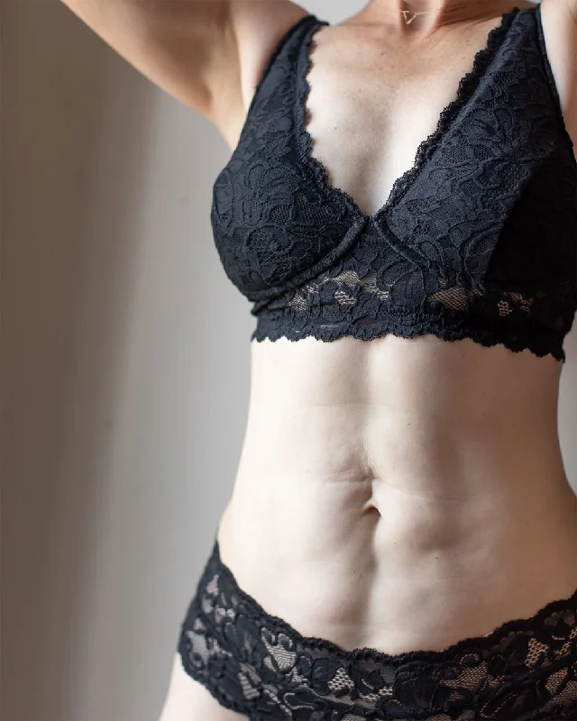 Weekend Bargains Await You Vela Pocketed Bra