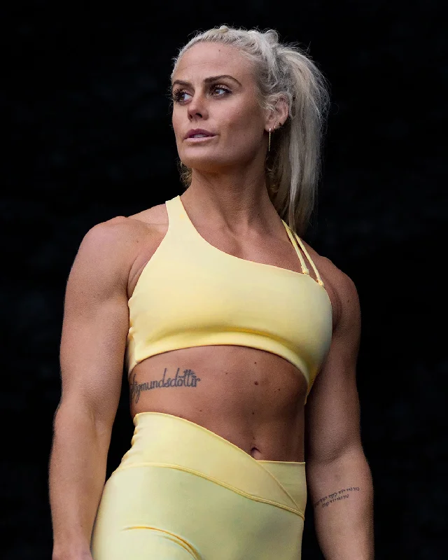 Weekend Offers That Thrill Sara Helios Sports Bra - Sunflower